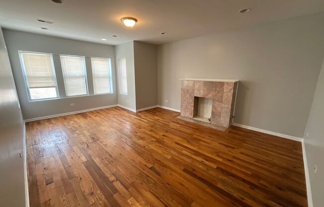 7419-35 S Colfax Ave.