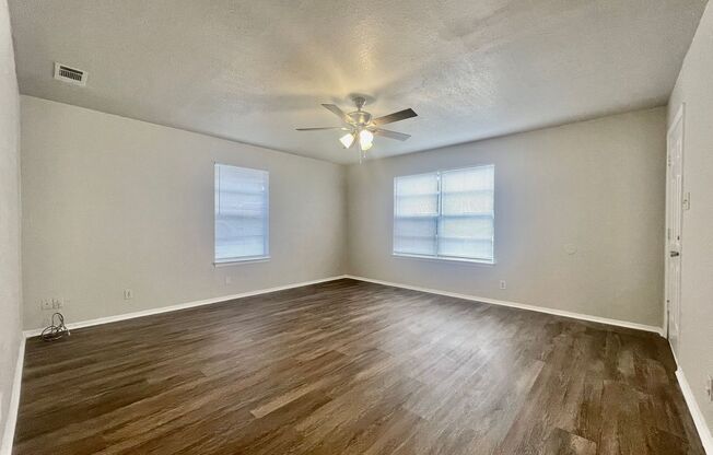 101/103 Lockhart St.