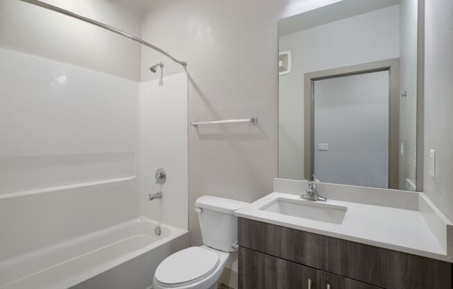 4 beds, 4 baths, 1,094 sqft, $2,900, Unit 207