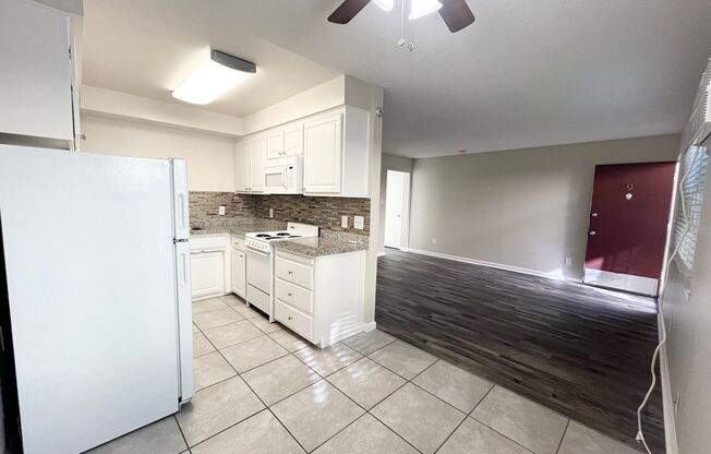 1 bed, 1 bath, $1,595, Unit 09