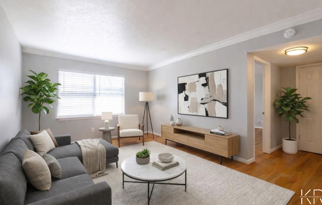 2 beds, 1 bath, 950 sqft, $1,295, Unit 10