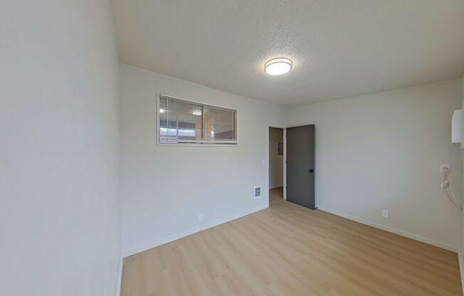 3 beds, 1 bath, 755 sqft, $2,347, Unit 31A