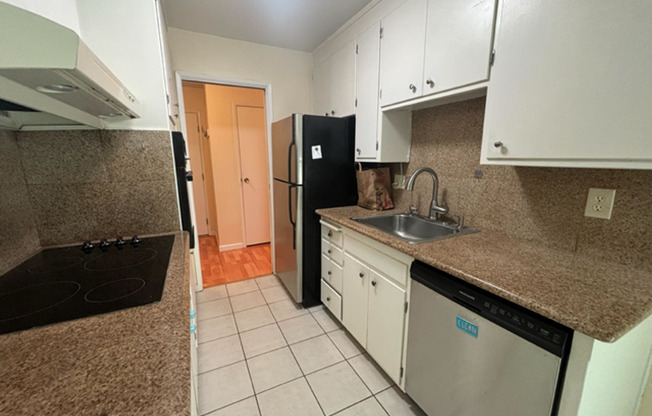 1 bed, 1 bath, $2,350, Unit # 104