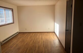 2 beds, 1 bath, $1,250