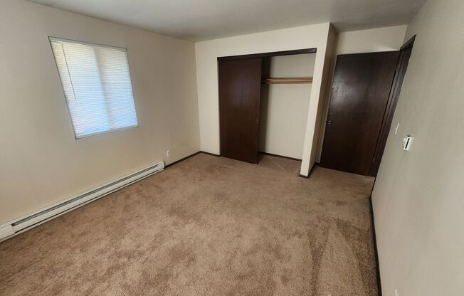 2 beds, 1 bath, $800