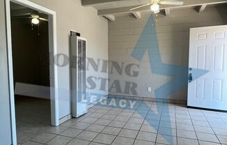 1 bed, 1 bath, $700, Unit Apt 1