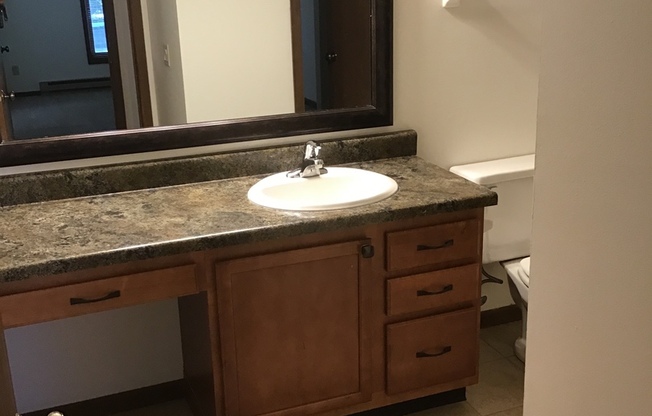 2 beds, 1 bath, 965 sqft, $1,650, Unit 7726RC