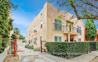 1435-1437 1/2 N. Las Palmas Ave.