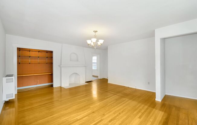 2609 Central Ave - 1 bedroom | 1 bath | Lower duplex