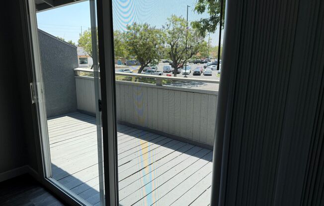 2 beds, 2 baths, 910 sqft, $2,670, Unit 7P