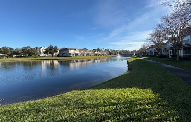 Baymeadows 3/2.5 Townhome Ready for Immediate Move In!