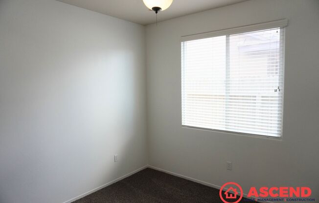 3 beds, 2 baths, $2,300