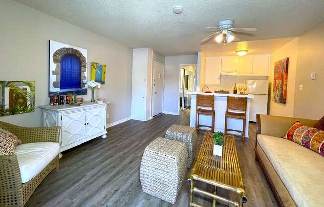 Spacious Studio Apartment in Paradise Gardens at Long Beach California.