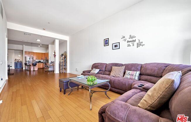 3223 W 6th St Unit 1005