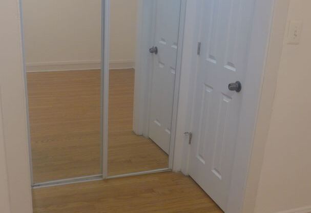 1 bed, 1 bath, 652 sqft, $1,695, Unit G