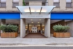 2 beds, 2 baths, 1,300 sqft, $4,800, Unit 321