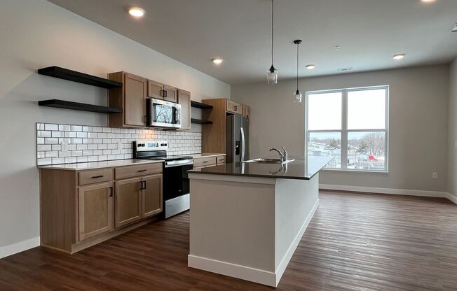 2 beds, 2 baths, 1,279 sqft, $2,850, Unit WR 305-310