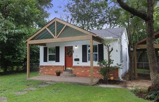 111 Harris court-1 Story in the Heights - Matterport Video Available