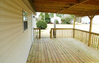 3 beds, 2 baths, $1,300