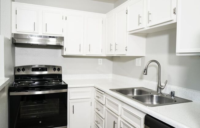 1 bed, 1 bath, 575 sqft, $2,195, Unit 40-102