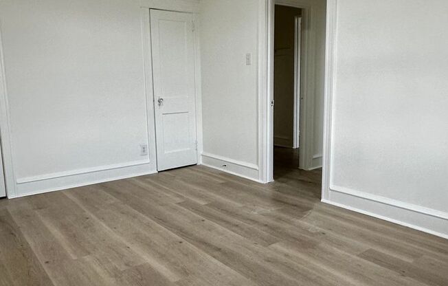 1 bed, 1 bath, $1,100, Unit 314