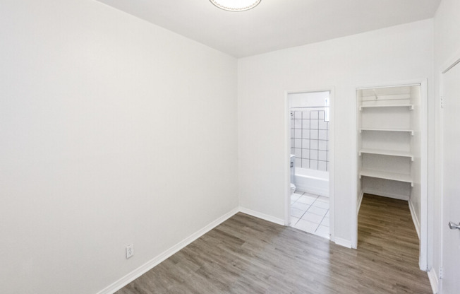 1104 Cherry Ave