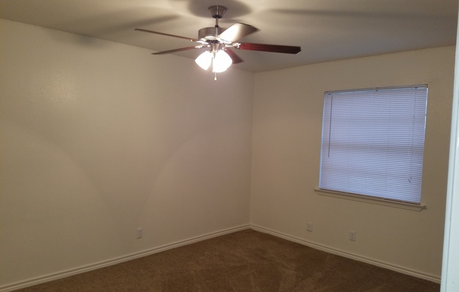 1 bed, 1 bath, 714 sqft, $840, Unit *606