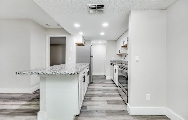 1 bed, 1 bath, 550 sqft, $1,168, Unit 01 - 4125-21