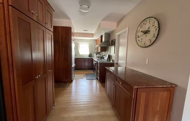 30 Lake Shore Ct Apt 3