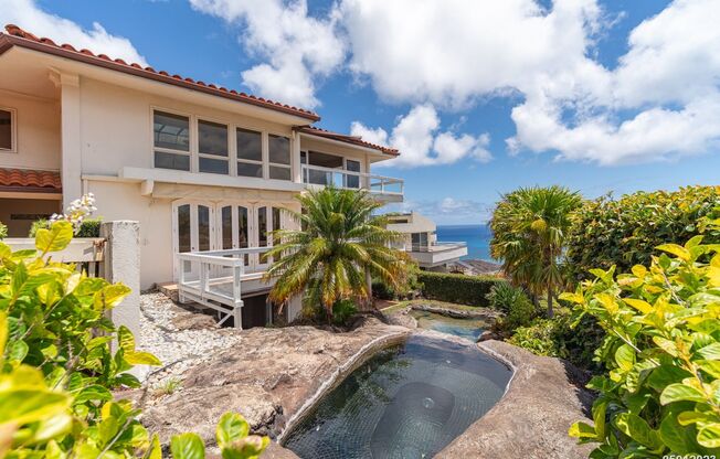 PARTIALLY FURNISHED 3BR 3.5BA in HAWAII LOA RIDGE with TRANQUIL VIEWS OF DIAMOND HEAD, KOKO HEAD and OCEAN!