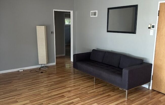 2 beds, 1 bath, $2,400