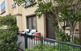 2 beds, 3 baths, $3,498