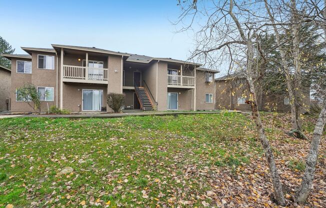 2 beds, 2 baths, 839 sqft, $1,745, Unit 25