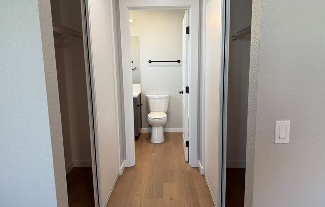 2 beds, 2 baths, 910 sqft, $2,680, Unit 1J