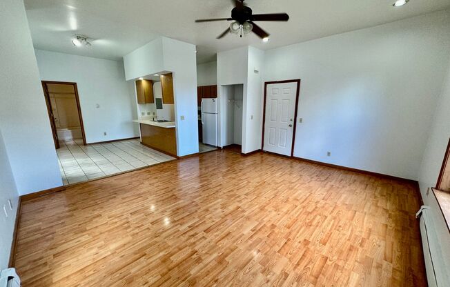 3 beds, 1 bath, $1,650, Unit 1