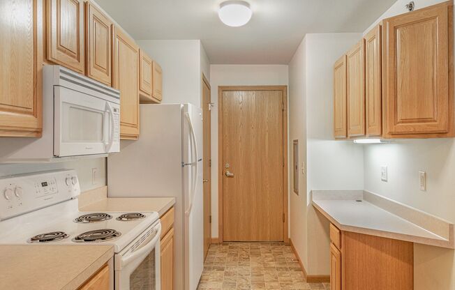 Studio, 1 bath, 526 sqft, $1,330, Unit 290-104