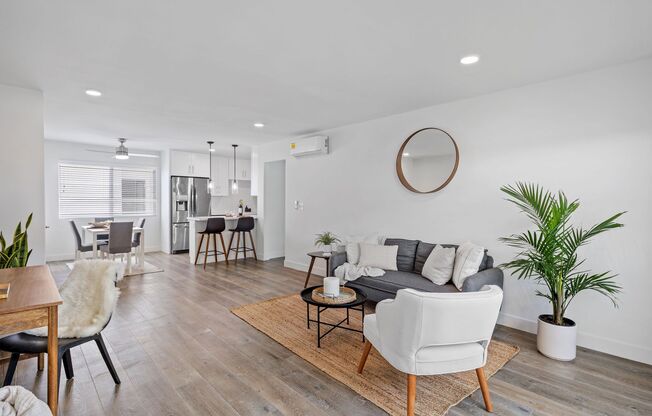 1 bed, 1 bath, 715 sqft, $3,175, Unit 42