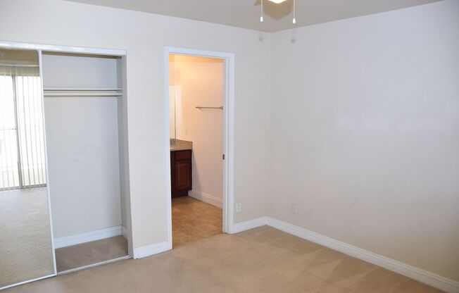 2 beds, 2 baths, $1,375, Unit # 273