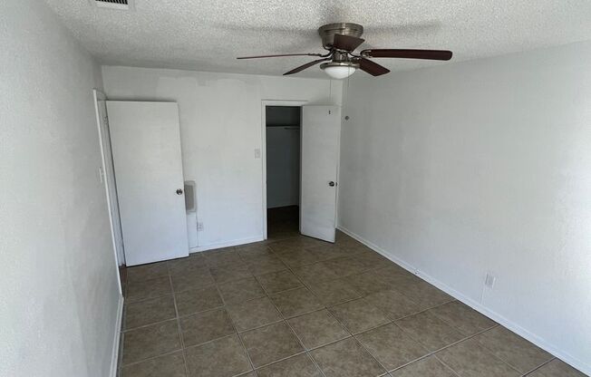 2 beds, 1 bath, 790 sqft, $695, Unit 137