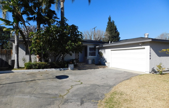 GORGEOUS 4BED/2BTH SINGLE FAMILY HOME IN QUIET AREA OF GRANADA HILLS