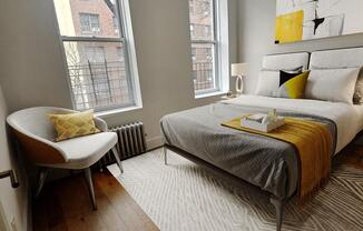 325 E 12 ST