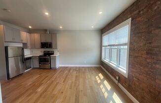 Studio, 1 bath, 350 sqft, $1,095, Unit Studio