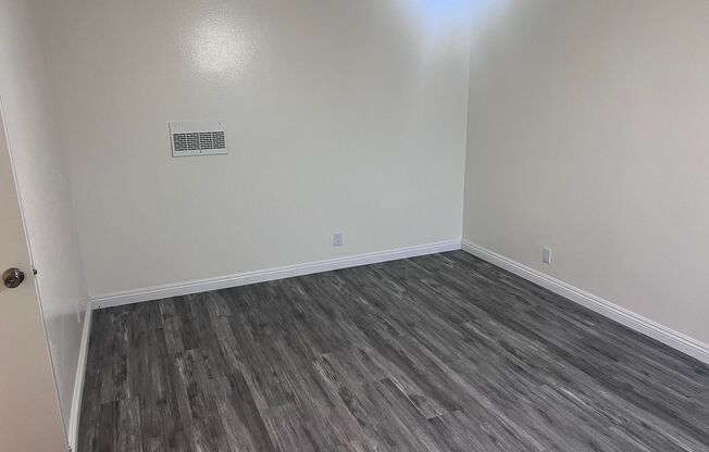 1 bed, 1 bath, 730 sqft, $1,565, Unit 14030 116