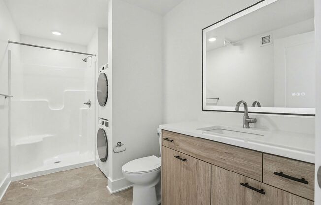 1 bed, 1 bath, 737 sqft, $1,800, Unit Apartment #124
