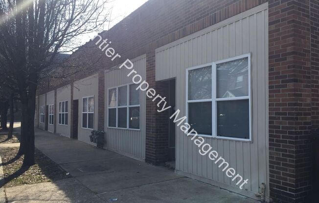 3133 Magnolia