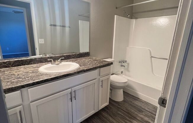 1 bed, 1 bath, 702 sqft, $885, Unit 36C