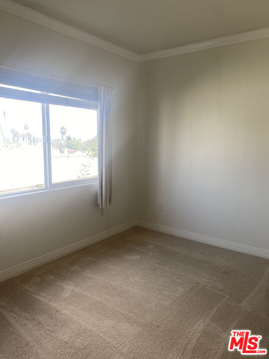 1862 S Bentley Ave Apt 202