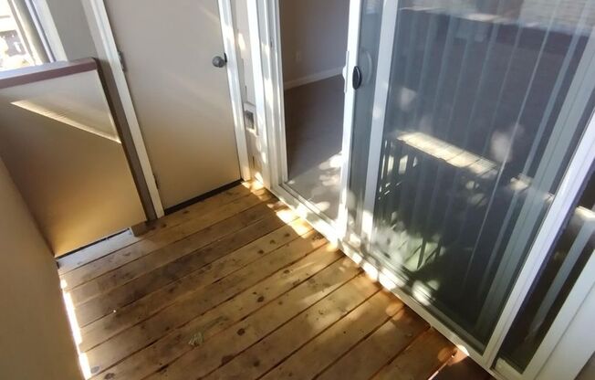 2 beds, 1 bath, 776 sqft, $1,500, Unit 044