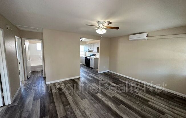 936 W Foothill Boulevard
