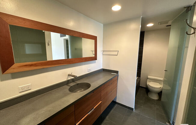 2 beds, 2 baths, 1,182 sqft, $5,750, Unit 1911